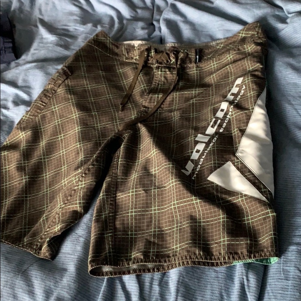 Men’s Volcom Board Shorts